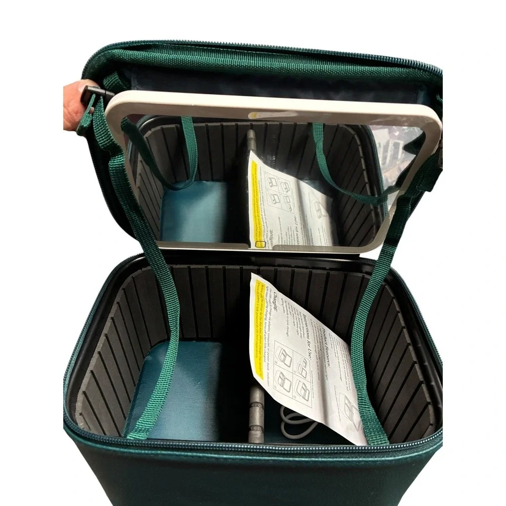 Glo Tech Lighted Makeup Green Case‎ with Removable LED Mirror USB-C Charging NIB